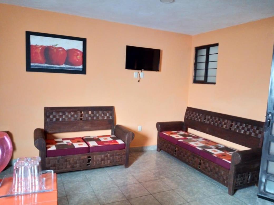 Hotel Posada Victor Antonio Zacatlán エクステリア 写真