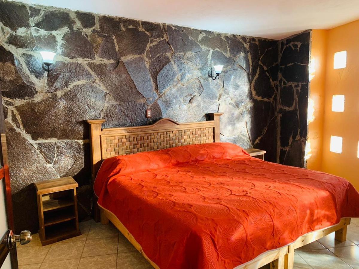 Hotel Posada Victor Antonio Zacatlán エクステリア 写真